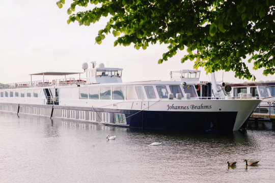 MS Johannes Brahms