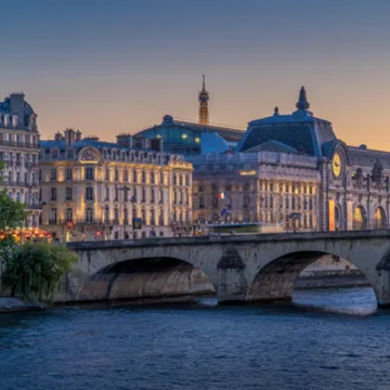 Höhepunkte entlang der Seine und der Zauber von Paris